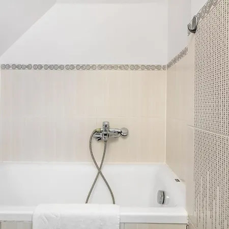 Maxi Mare Piamola Apartment *